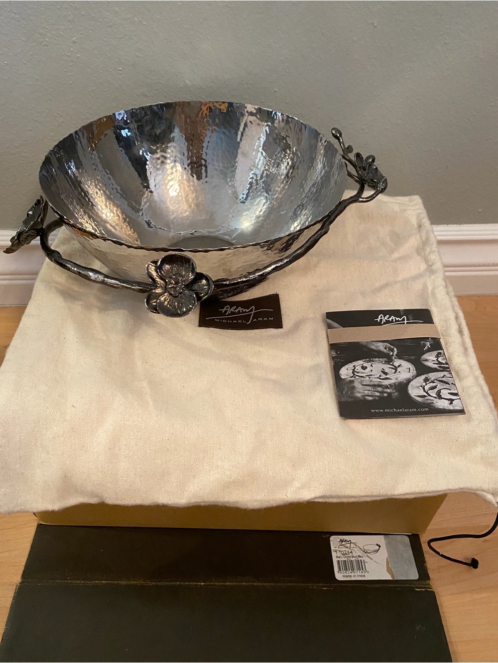 Michael Aram Silver Floral-Handled Hammered Bowl